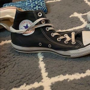 High top black Converse